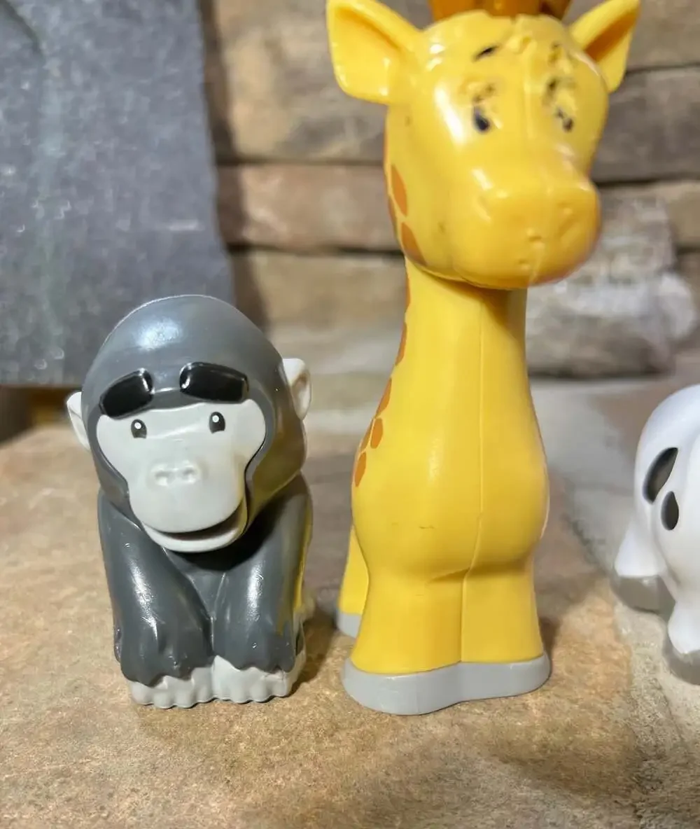Fisher Price Little People Giraffe,Gorilla and Cow Safari Animals READ
